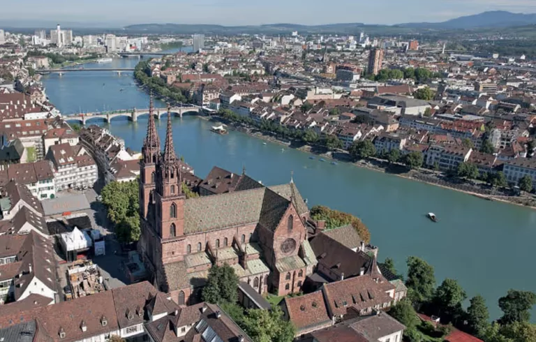 Public Speaking training courses and coaching in Basel, Switzerland